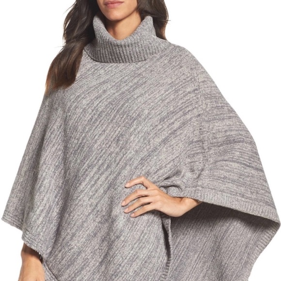 Barefoot Dreams Gray Turtleneck Poncho - Picture 1 of 7